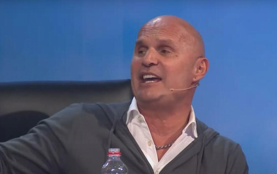 ISPRAVLJAM TI FALŠEVE 20 GODINA Ceca i Mili žestoko zaratili, a onda se umešala i ona