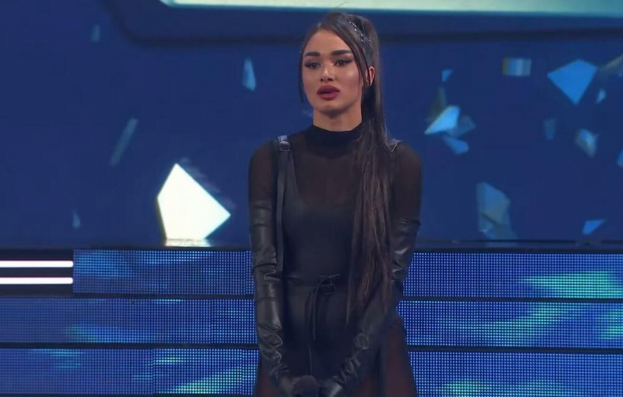 BEKUTA JE ZATVORENA I U KALUPU Oglasio se modni kreator koji je napravio kostim takmičarke zbog koje je pretrpela žestoke kritike i napustila Zvezde Granda!