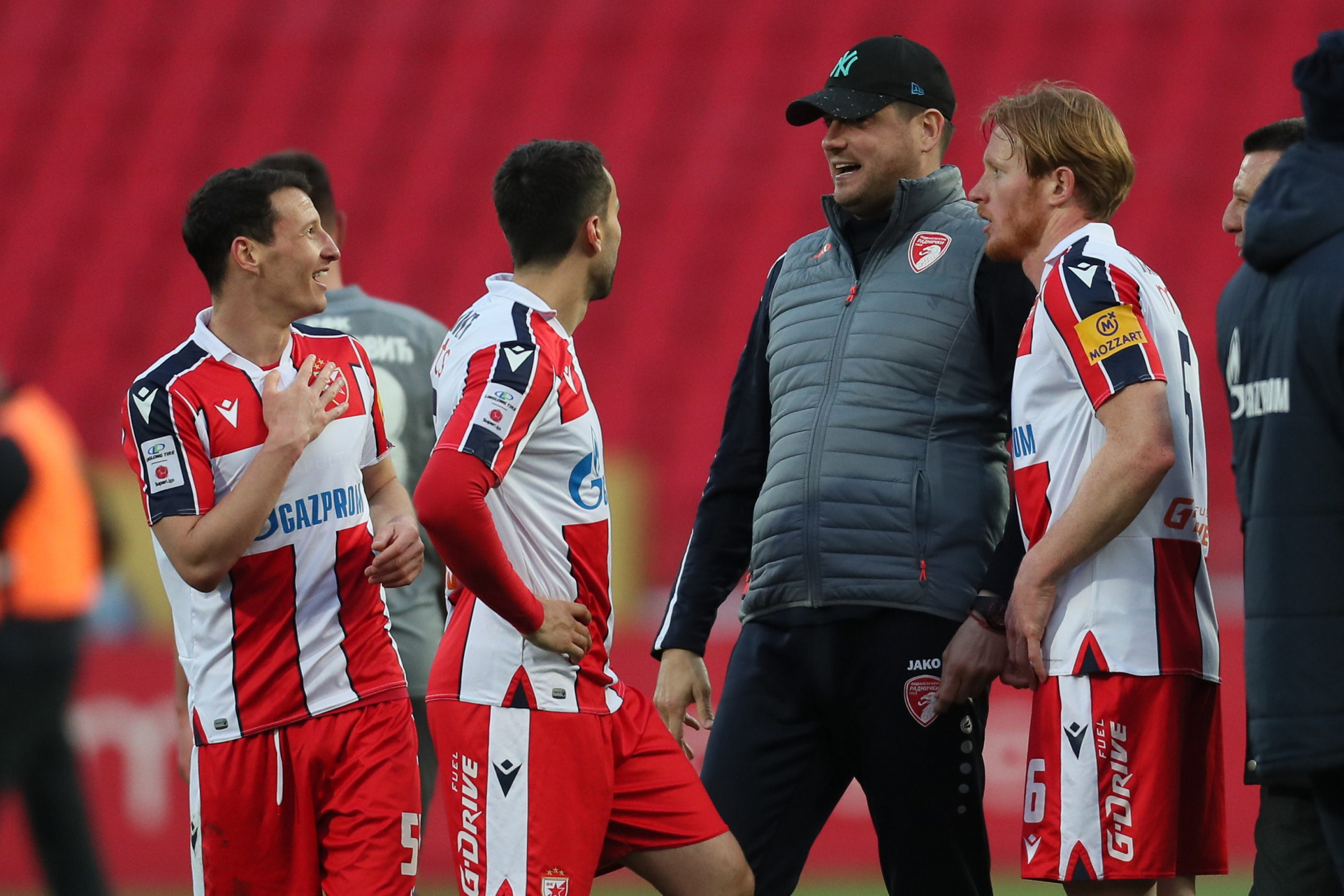 ZVEZDI ŽELIM DA OSVOJI TITULU! Nenad Lalatović čestitao crveno-belima, poželeo im pobedu u derbiju, ali navija za drugi tim da osvoji Kup!