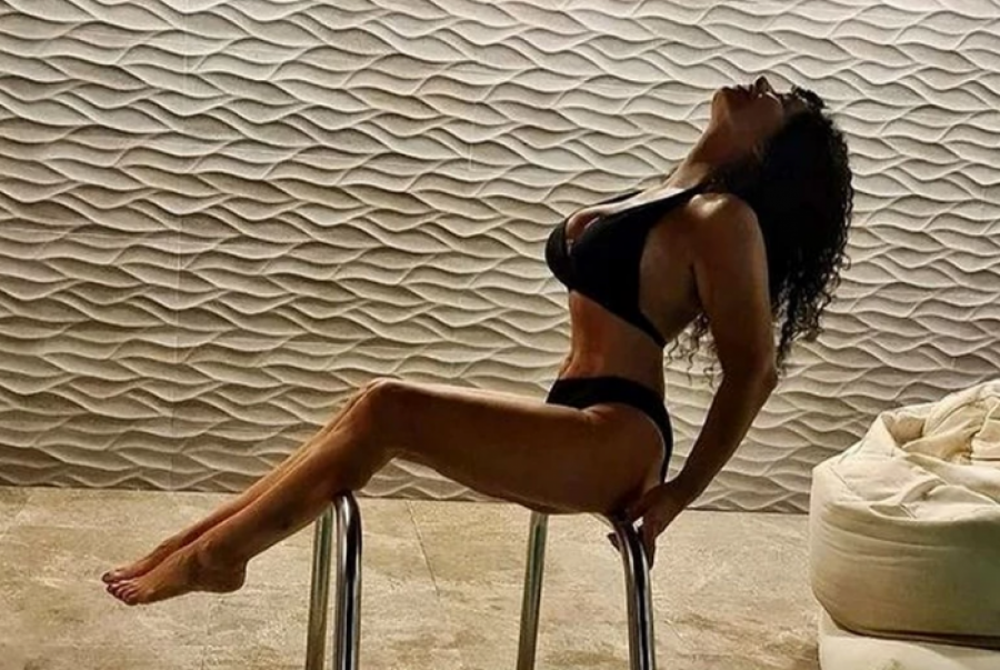 SAMA SEBI NAJBOLJE UGODIM! Lidija Vukićević na pragu sedme decenije pokazala izvajano telo! (FOTO)