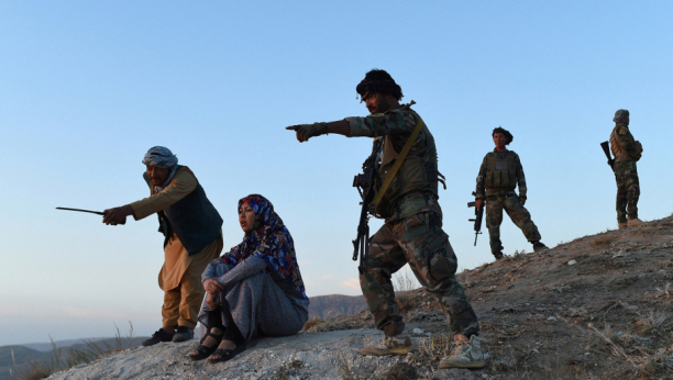 NEUSTRAŠIVA ŽENA KOJA SE BORI PROTIV TALIBANA U AVGANISTANU Upoznajte Salimu Mazari koja se nalazi na čelu pobunjeničke brigade!