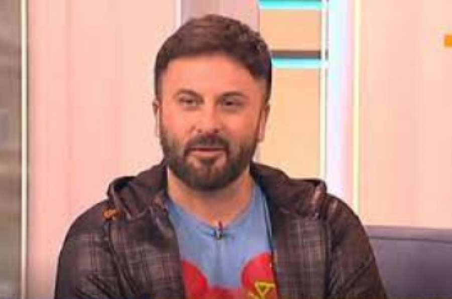 BEKUTA JE ZATVORENA I U KALUPU Oglasio se modni kreator koji je napravio kostim takmičarke zbog koje je pretrpela žestoke kritike i napustila Zvezde Granda!