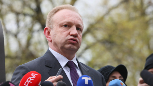 DRAGAN ĐILAS ZAHTEVA: Država da uvede ekstraprofit za Ruse, ove godine su im prihodi zbog cena skočili 200 posto! (VIDEO)