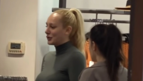 LUNA UHVAĆENA NAKON KOREKCIJE NOSA Đoganijeva pokazala kako izgleda, vozila se sa Anabelom u starom autu