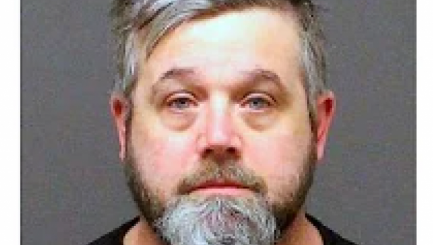 ŽIVE IH JE UBACIVAO U ZAMRZIVAČ Policija ostala u šoku kad je otkrila koliko je zlostavljanih životinja muškarac držao u garaži!