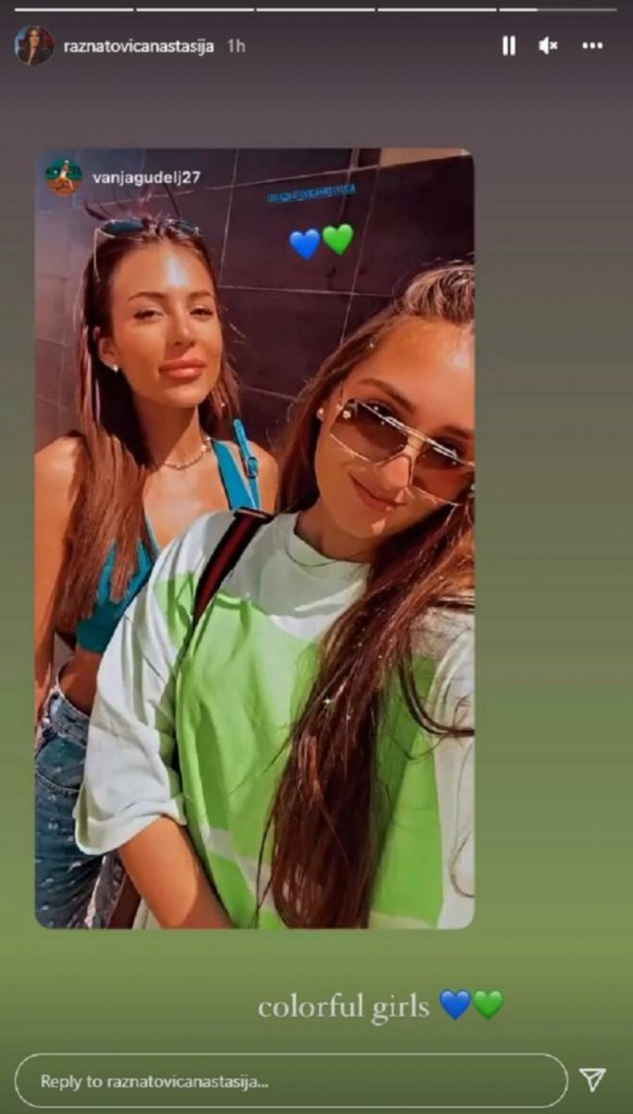 ANASTASIJA U DRUŠTVU GUDELJINE SESTRE Cecina ćerka uživa u novom društvu, a evo šta su na njoj svi primetili (FOTO)