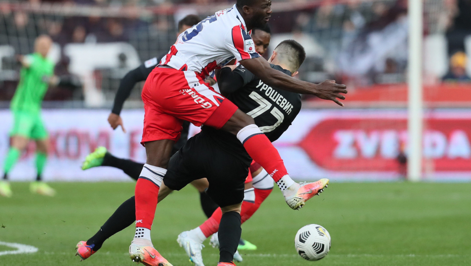 ZAŠTO DA PRIČAMO O DERBIJU? Legendarni trener opasno potkačio Zvezdu i Partizan!