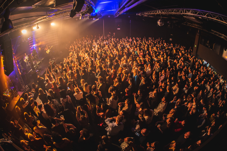 Koikoi oduševio nesvakidašnjim audio-vizuelnim performansom u Domu omladine