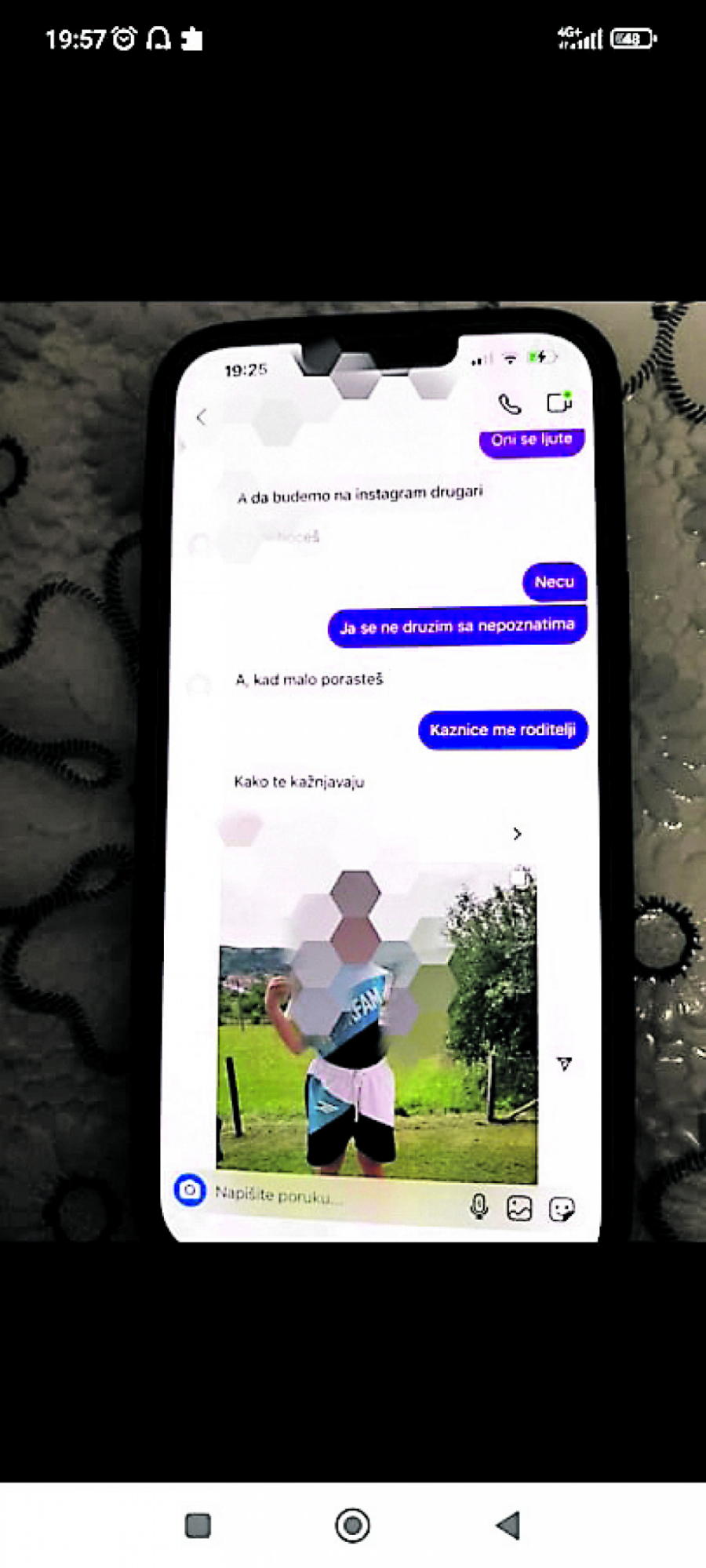 PEDOFIL TERAO DETE (8) DA SE SLIKA U WC-U Muškarac iz Ćićevca proganjao maloletnika iz Lazarevca