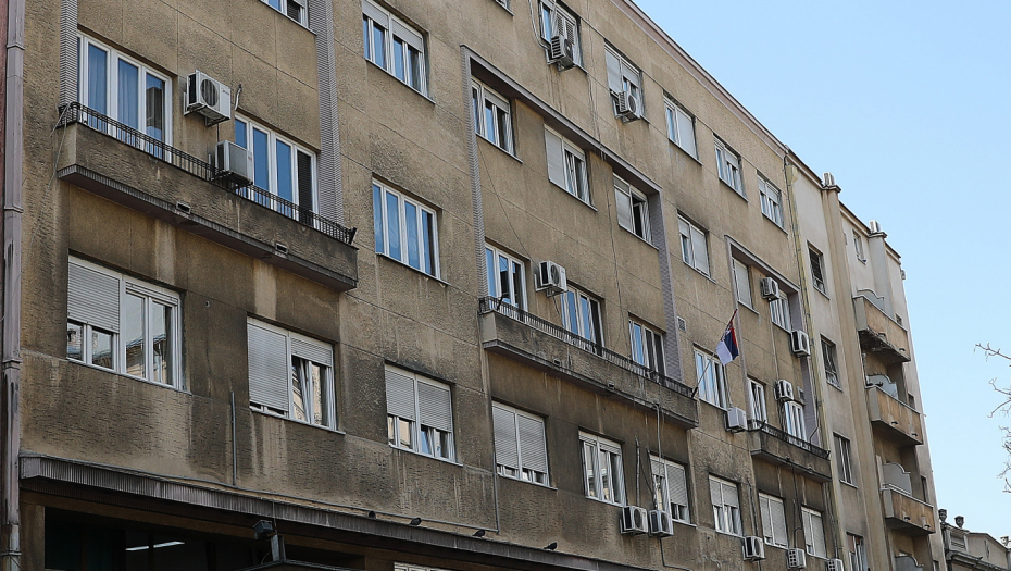 OGLASIO SE NARODNI FRONT Važno sopštenje za sve roditelje čija su deca umesto vakcine dobila fiziološki rastvor!