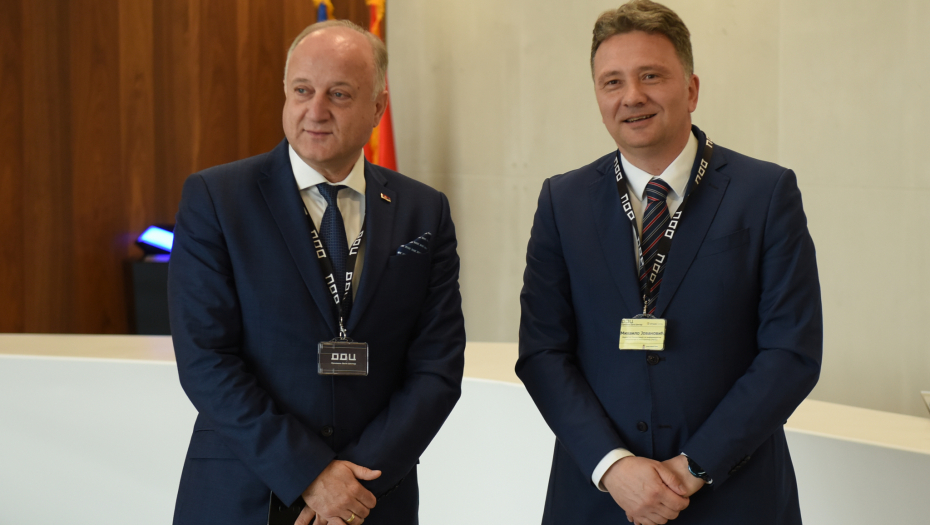 DRŽAVNI DATA CENTAR U KRAGUJEVCU Centralni registar socijalnog osiguranja preselio informacioni sistem