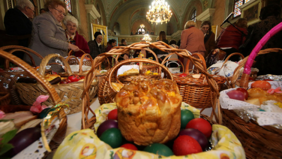 HRISTOS VASKRSE Danas slavimo najradosniji hrišćanski praznik - Uskrs
