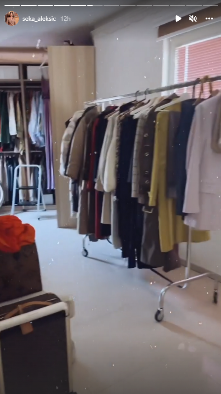 MANIJAK SAM ZA ONLAJN KUPOVINU Seka Aleksić progovorila o praznicima, novom  albumu, rođendanskoj proslavi