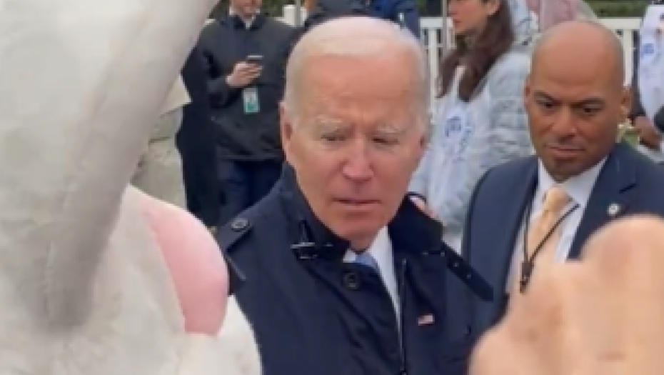 AMERIČKA DUBOKA DRŽAVA ŽELI DA SE OTARASI BAJDENA S*ks skandali i tajna dokumenta izbijaju na površinu, evo ko će ga zameniti