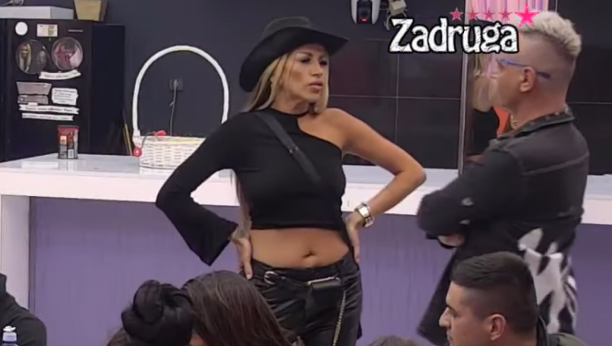 OSULA RAFALNU PALJBU Dalila brutalno isprozivala Anu Jovanović, pa isprovocirala Cara, a onda se dotakla Anđela i zaintrigirala sve