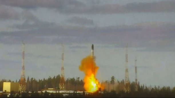 PUTIN NAREDIO DA SE LANSIRA "SATANA 2" Ispaljena nuklearna balistička raketa R-28 "Sarmat" (VIDEO)