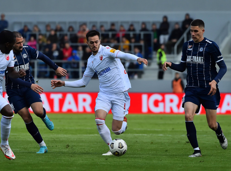 ZVEZDA DEMOLIRALA TSC Moćni crveno-beli, Ivanićev het-trik za korak bliže šampionskoj tituli