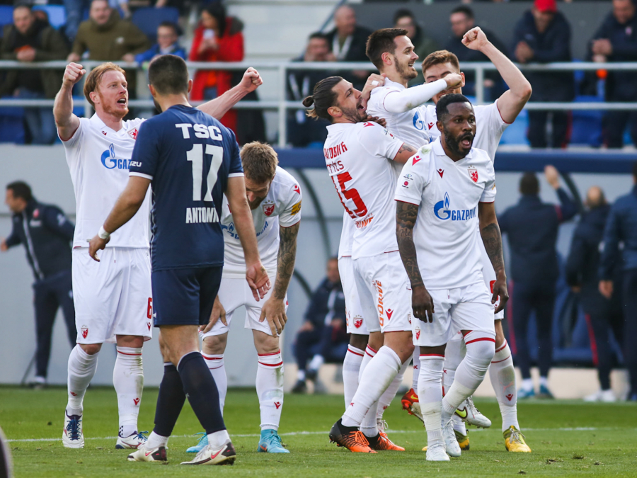 ZVEZDA DEMOLIRALA TSC Moćni crveno-beli, Ivanićev het-trik za korak bliže šampionskoj tituli
