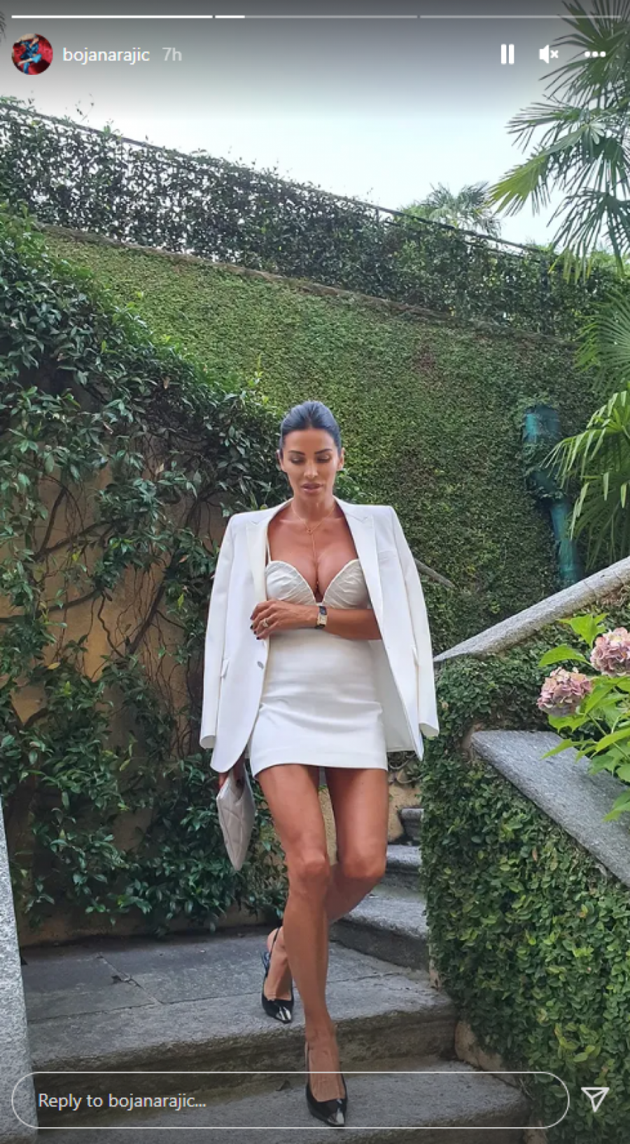 NEKADA KONTROVERZNA MANEKENKA, SADA PORODIČNA ŽENA Stojkovićeva bivša žena nije izgledala nikad bolje, oduševila pratioce (FOTO)