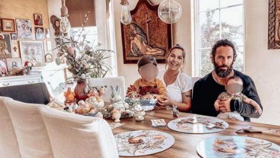 DECA SU UKRAS SVETA Seka Aleksić ima veliku pomoć u spremanju praznika (FOTO)