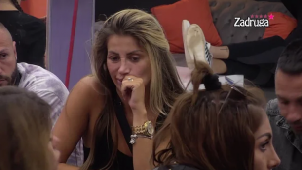 ON JOJ DAJE ZNAKOVE Lepi Mića raskrinkao Dalilu i Dejana do srži, Car odmah skočio: Zbog toga je misteriozan