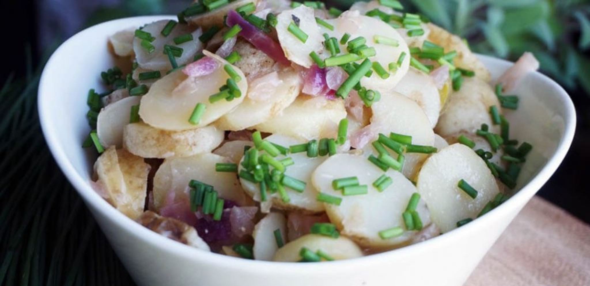 ODLIČNO SE SLAŽE UZ JELA SA RIBOM Pazite, ove greške upropastiće i najbolju krompir salatu