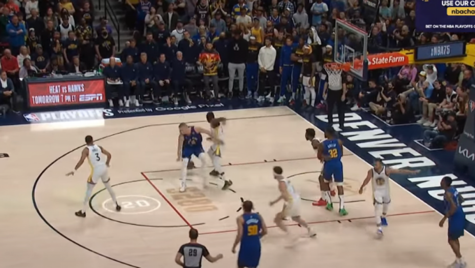 NIJE SAMO JOKIĆ STRADAO Grin udario i na saigrače (VIDEO)