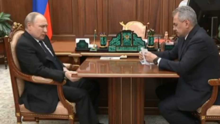 SNIMAK KOJI JE UZNEMIRIO RUSE Vladimiru Putinu narušeno zdravlje? (VIDEO)