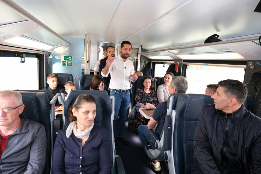 PROMOTIVNA CENA I U MAJU Momirović: 