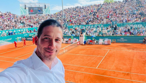 "DOBRA ENERGIJA I NAJLEPŠA SLIKA BEOGRADA" Ministar Udovičić posetio Serbia Open i pružio podršku prvom finalisti: Nole, legendo, Srbija je uz tebe (FOTO)