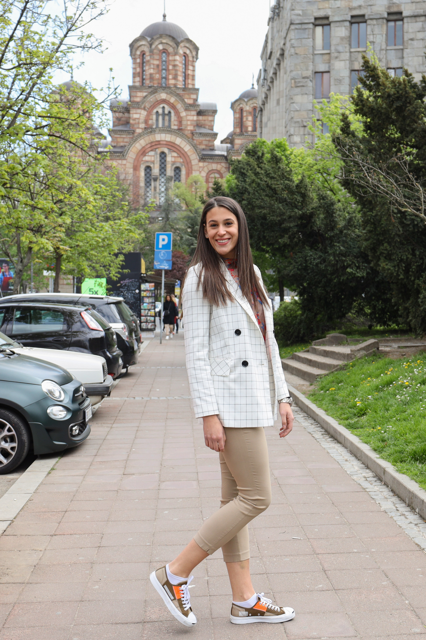 ONA JE ZVEZDINA TALIJA Božica se vratila iz daleke Azije, osvojila duplu krunu sa crveno-belima, a onda je saznala sjajne vesti