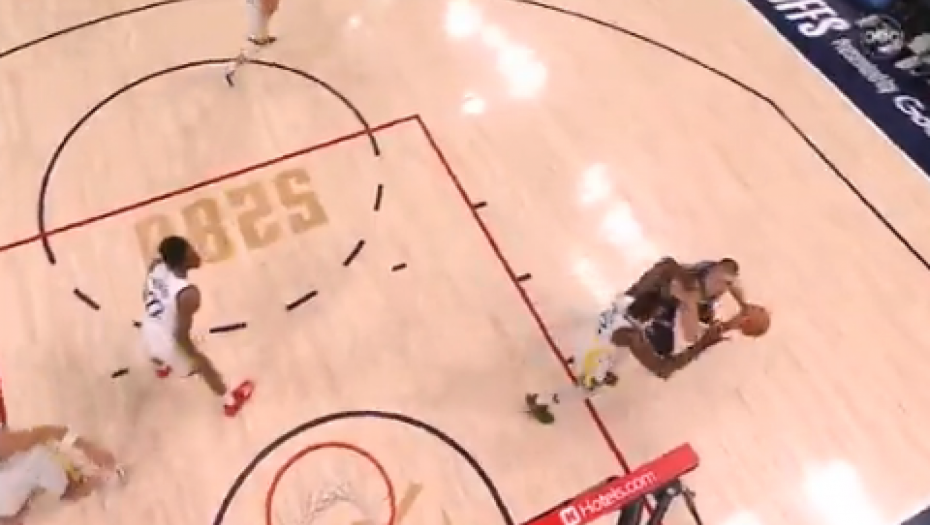 OKRENI TAJ RINGIŠPIL "Iskopao" Jokiću oko, Srbin mu se strašno osvetio (VIDEO)