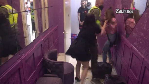 ČUPALA IZ SVE SNAGE Milica polila Irmu, pevačica joj uzvratila istom merom, Veselinovićevoj pao mrak na oči