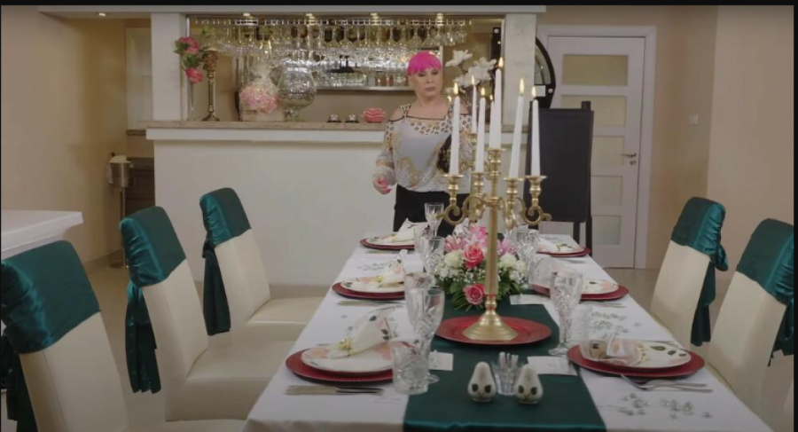 ŽIVELA U SIROMAŠTVU, A SADA STANUJE U VILI Zorica Brunclik otvorila vrata svog doma i raspametila sve (FOTO)