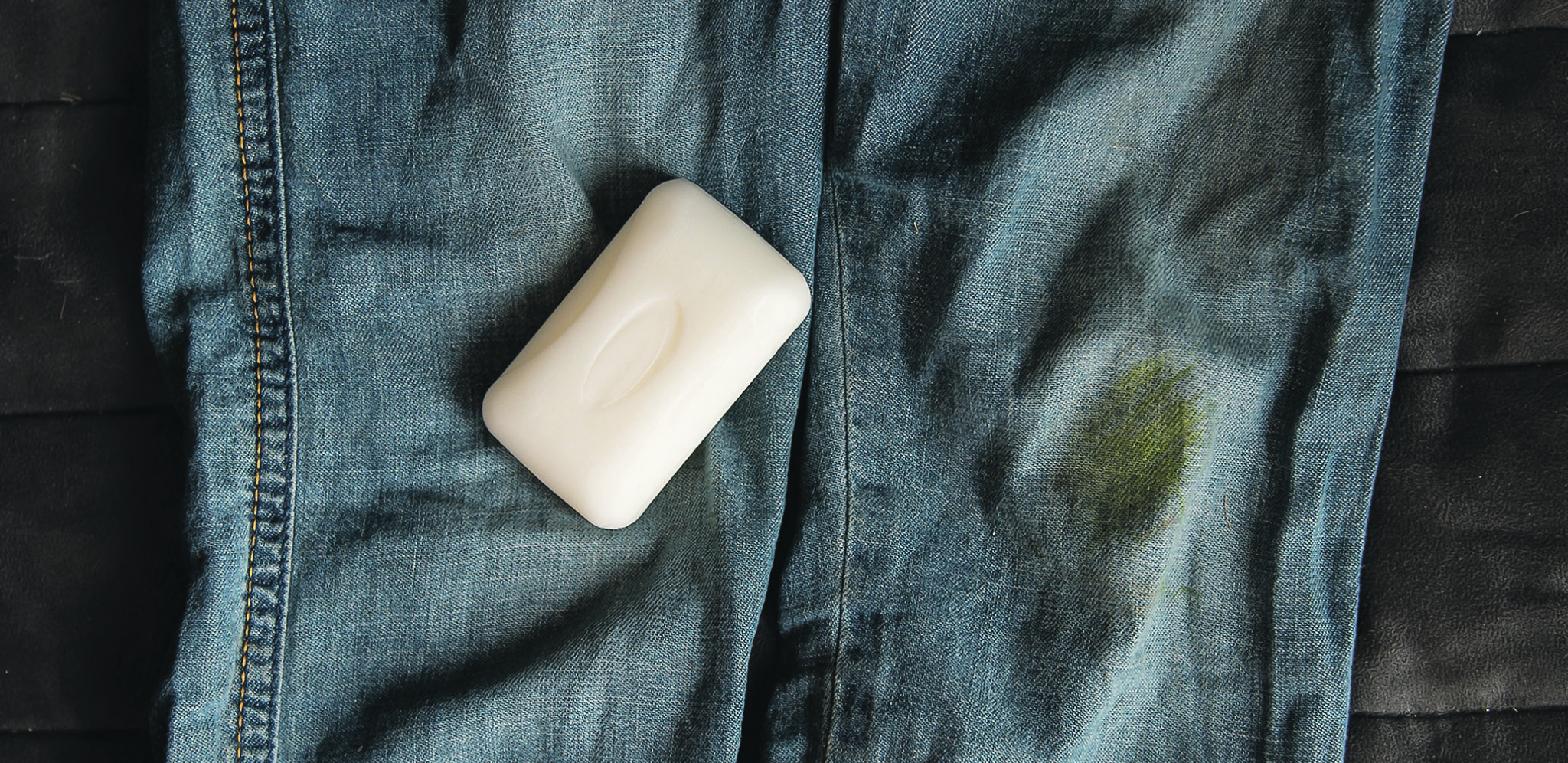 AKO NISTE ZNALI Evo kako da skinite fleke od trave