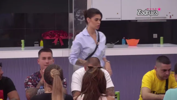 VIŠE NIJE MOGLA DA IZDRŽI Mina zamerila Marku i Viktoriji nekontrolisano ponašanje, Osmakčić odmah napao Mitrovićevu (VIDEO)