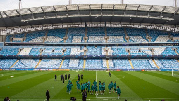 NEMA TROFEJA? DAJ JOŠ PARA Šeik spremio milione, Mančester siti će ovog leta moći da dovede koga želi