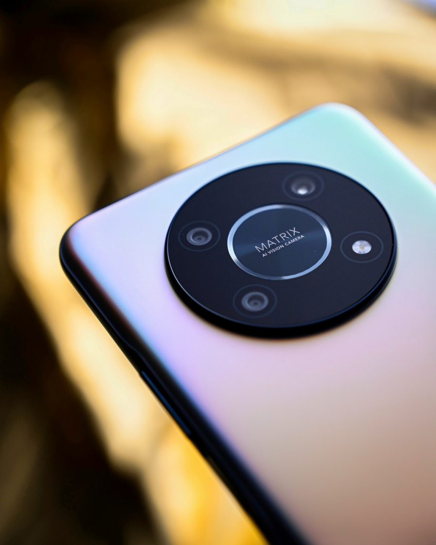 HONOR Magic4 Lite 5G dostupan korisnicima u Srbiji