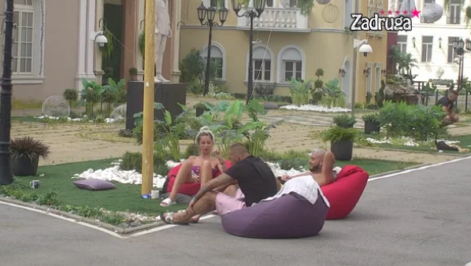 JA SAM, BRE, BOGINJA Aleks odgovorila Dejanu na prozivke, pa mu stavila do znanja da sa njom ne ide lako