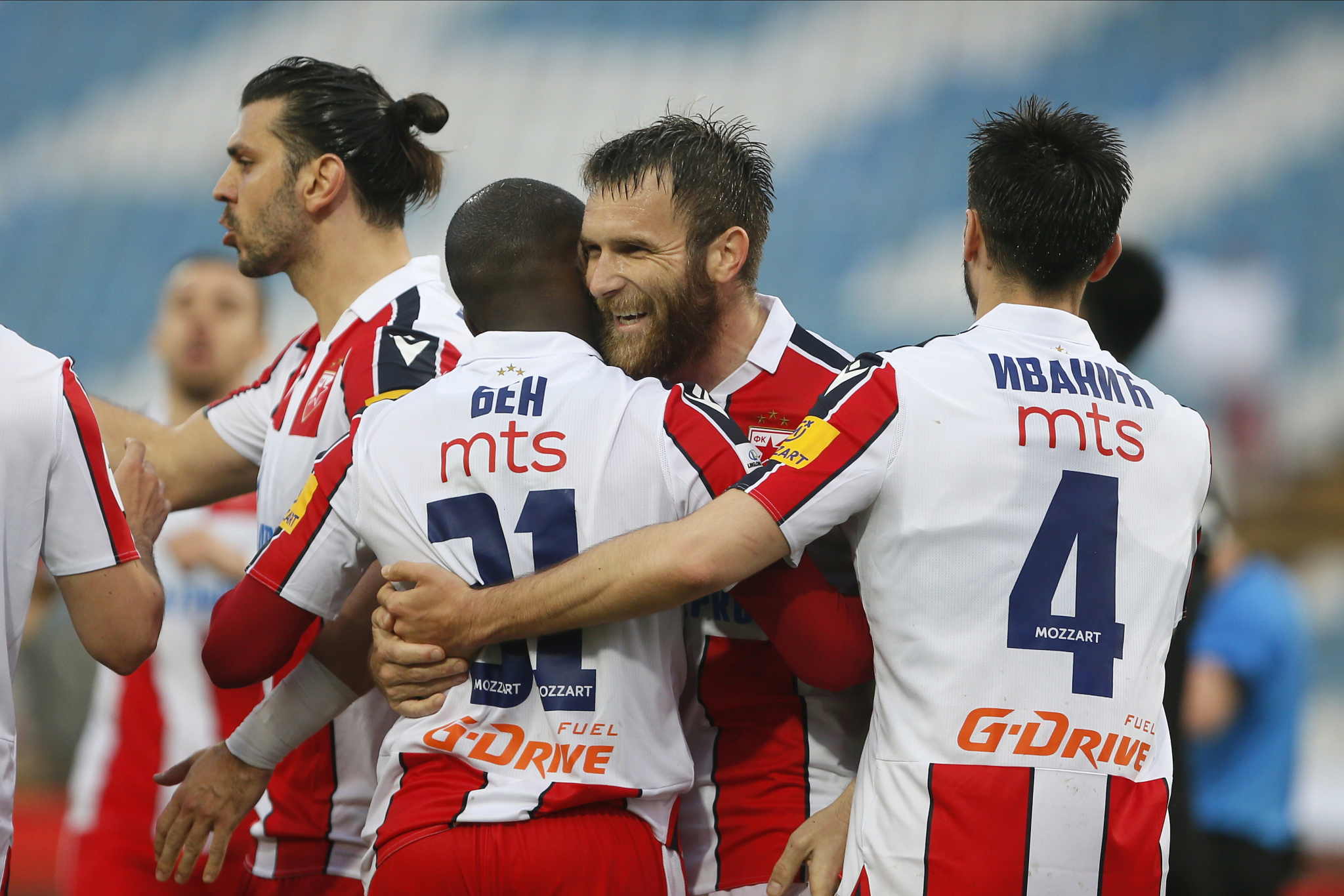 JOŠ TRI KORAKA DO CILJA Zvezda zove navijače, počinje prodaja karata za još jednu važnu utakmicu