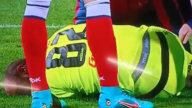 SVI SU SE UHVATILI ZA GLAVU NA "MARAKANI" Sudar Erakovića i kapitena Zvezde, Borjan se previjao od bolova (VIDEO)