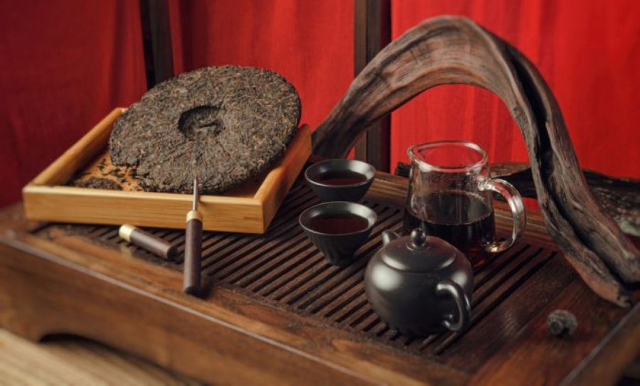 ZOVU JE BILJKA BESMRTNOSTI Poseduje neverovatne isceliteljske moći - ko je redovno korosti, ne pije lekove