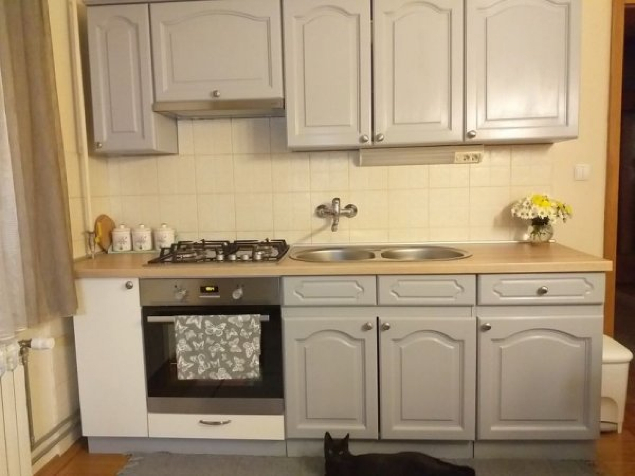 JASNA SA MALO PARA NAPRAVILA MAGIJU Od stare kuhinje u par poteza napravila novu i modernu, ljudi ne mogu da veruju