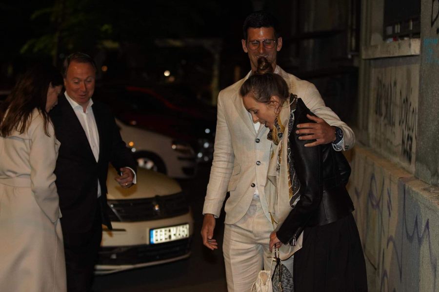 JELENA ĐOKOVIĆ U NIKAD VIĐENOM IZDANJU Supruga najboljeg tenisera sveta zapevala čuveni Cecin hit (VIDEO)