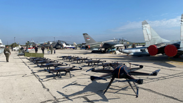 DRONOVI PR-DC NA "ŠTITU 2022" : Svi žele da vide novi model IKA-50