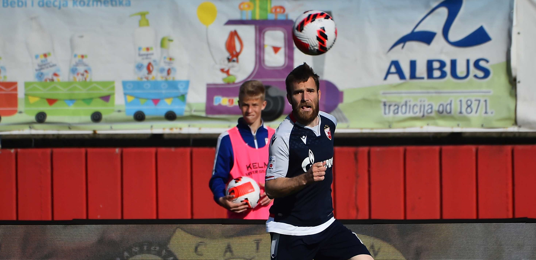 ZVEZDA POTVRDILA POBEDU U NOVOM SADU Katai uz pomoć Rockova do 22. gola u Superligi Srbije (VIDEO)