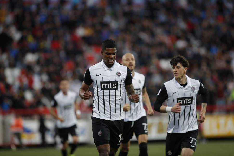 U PARTIZANU NE ODUSTAJU Crno-beli puni optimizma: Verujemo u titulu