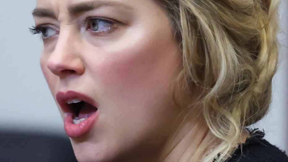 ŠOK REAKCIJA AMBER HERD U SUDNICI Optužila Depa za nasilje i silovanje, porota je uništila, a ona... (FOTO)