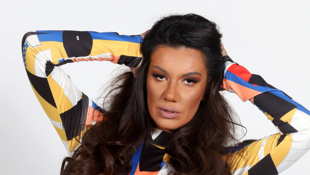 PROFITIRALA NAKON SKANDALA Dušicu Grabović zbog afere sa prostitucijom angažuju i to u zemlji gde niko naš nikada nije nastupao