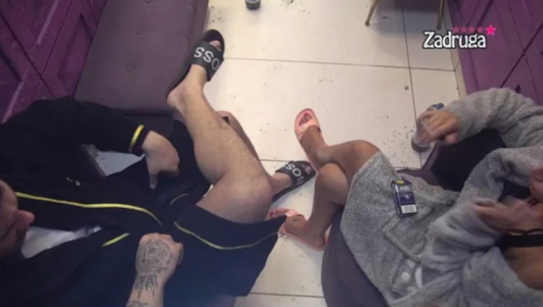 PRIČAŠ MI ŠTA DA RADIM, A TI JE*EŠ SVE U HODU Skandalozna svađa Dalile i Cara, orila se Bela kuća